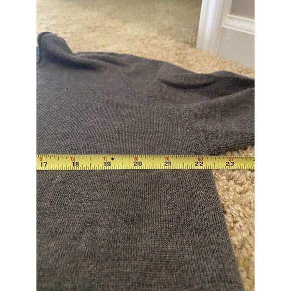 Rodd & Gunn Mens XL V Neck Sweater Merino Wool European Italy Yarn Gray Pullover - Picture 7 of 7